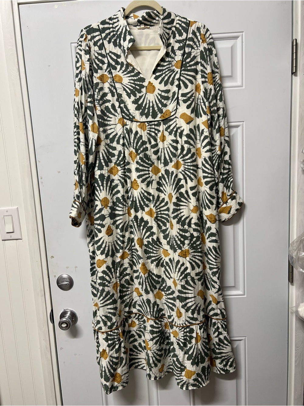 Jodifl size large long sleeve midi dress
